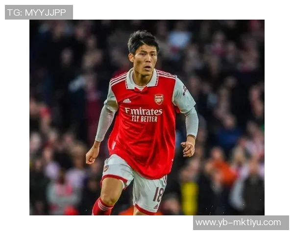 富安健洋27岁生日晒训练照展现努力康复的坚定决心与积极态度